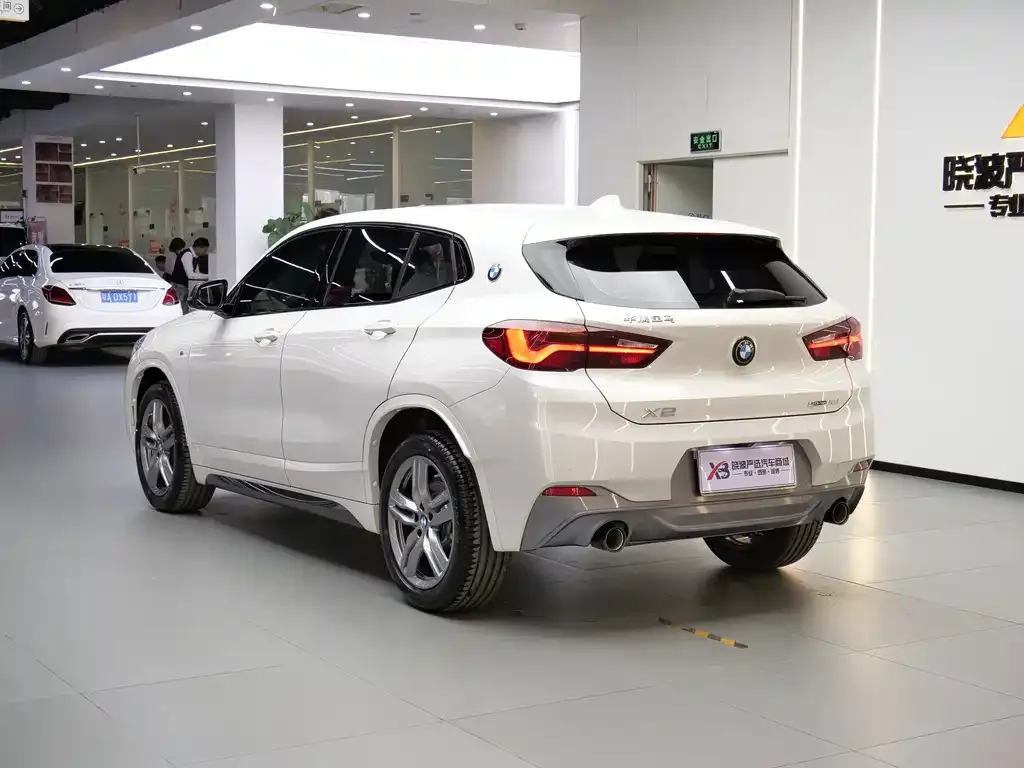 BMW X2 — фото 10