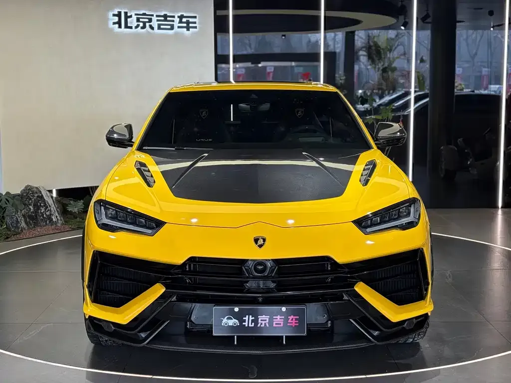 Lamborghini Urus — фото 8