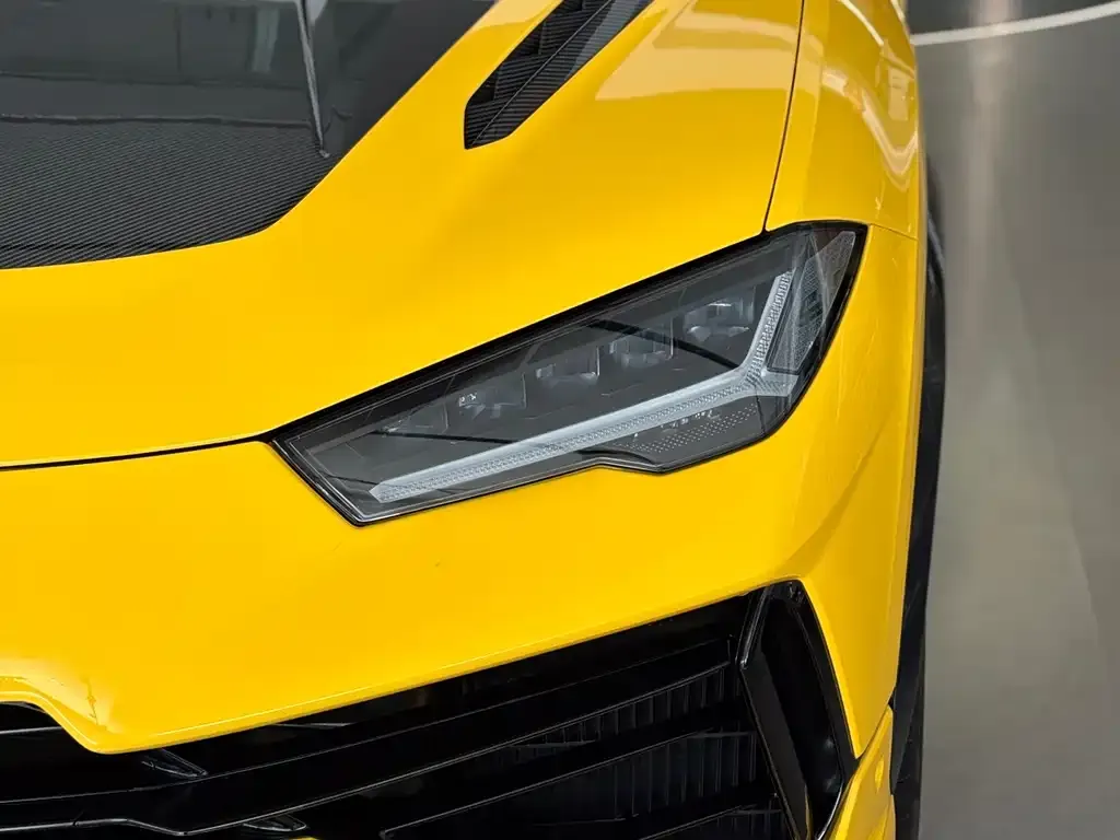 Lamborghini Urus — фото 7