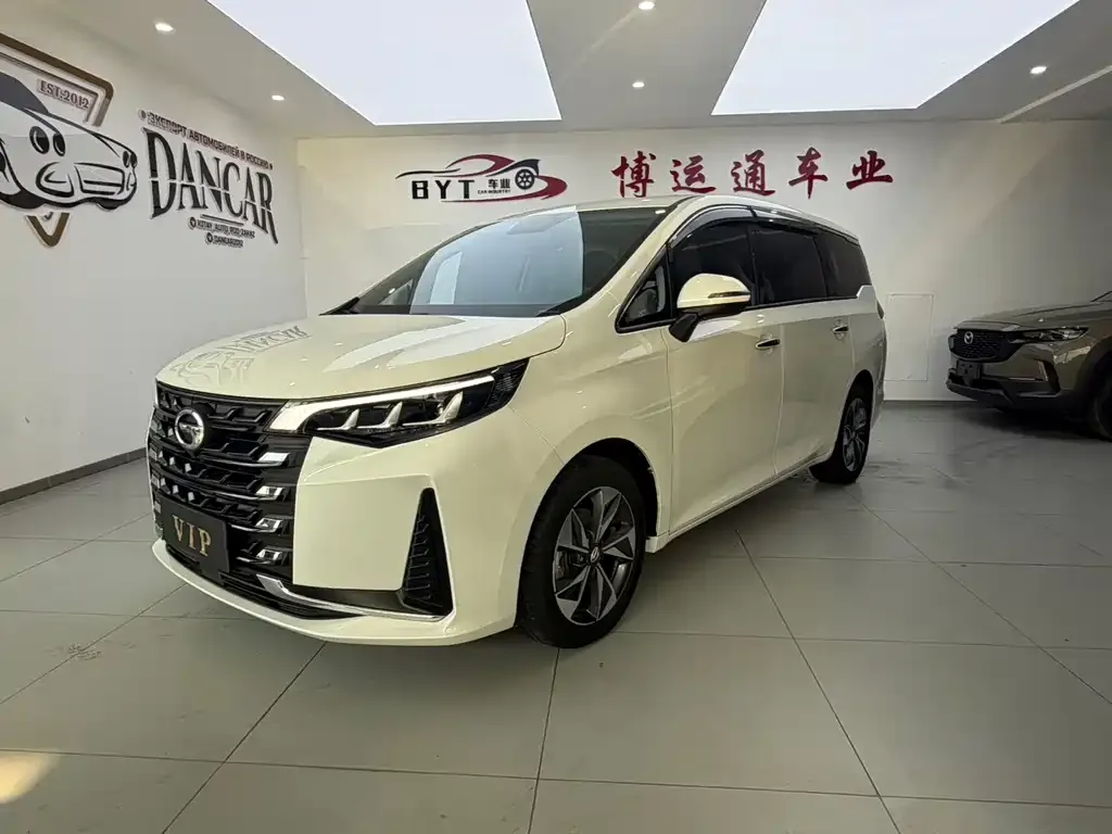 GAC Motor Trumpchi M6 — фото 1