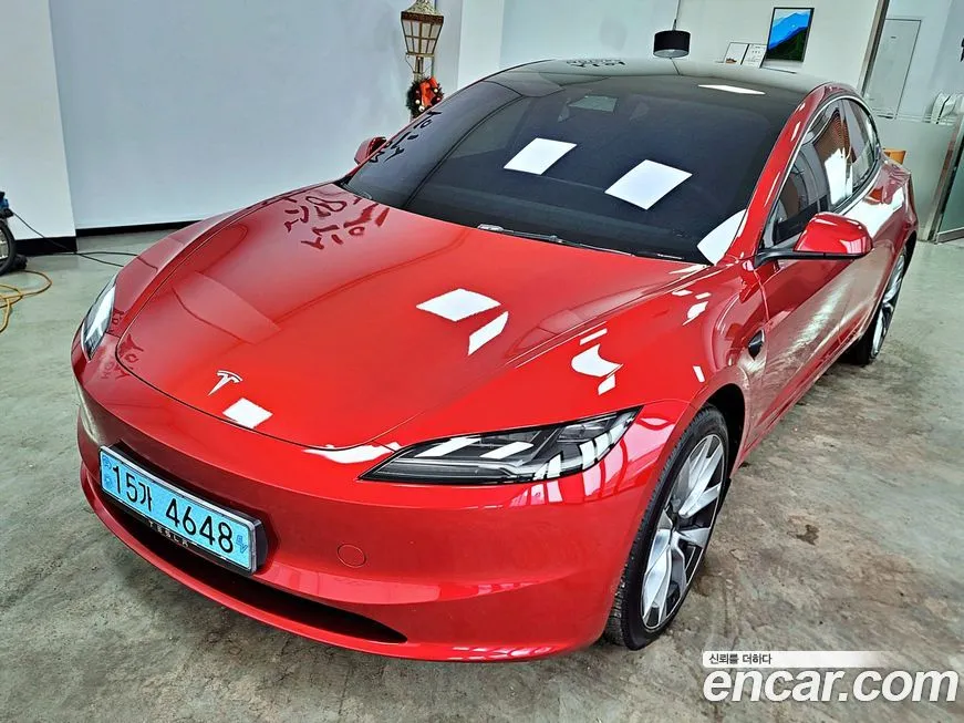 Tesla Model 3 — фото 1