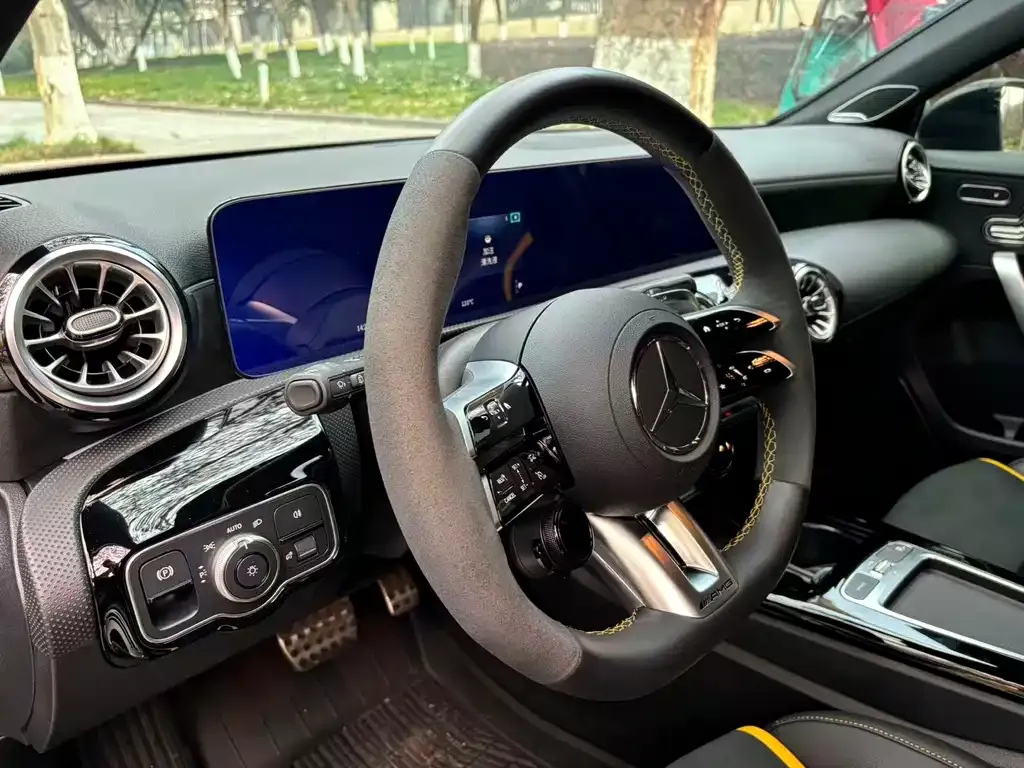 Mercedes-Benz A-Class AMG (Import) — фото 4