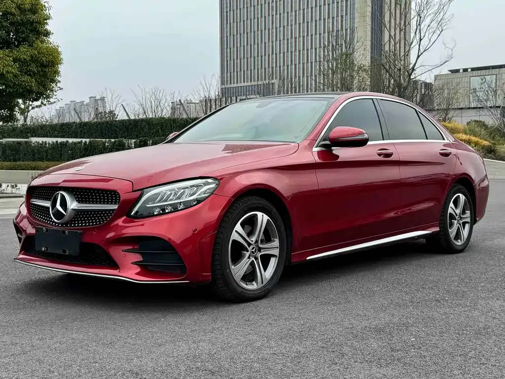 Mercedes-Benz C-Class — фото 1