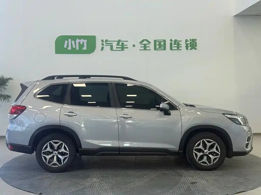 Subaru Forester — фото 3