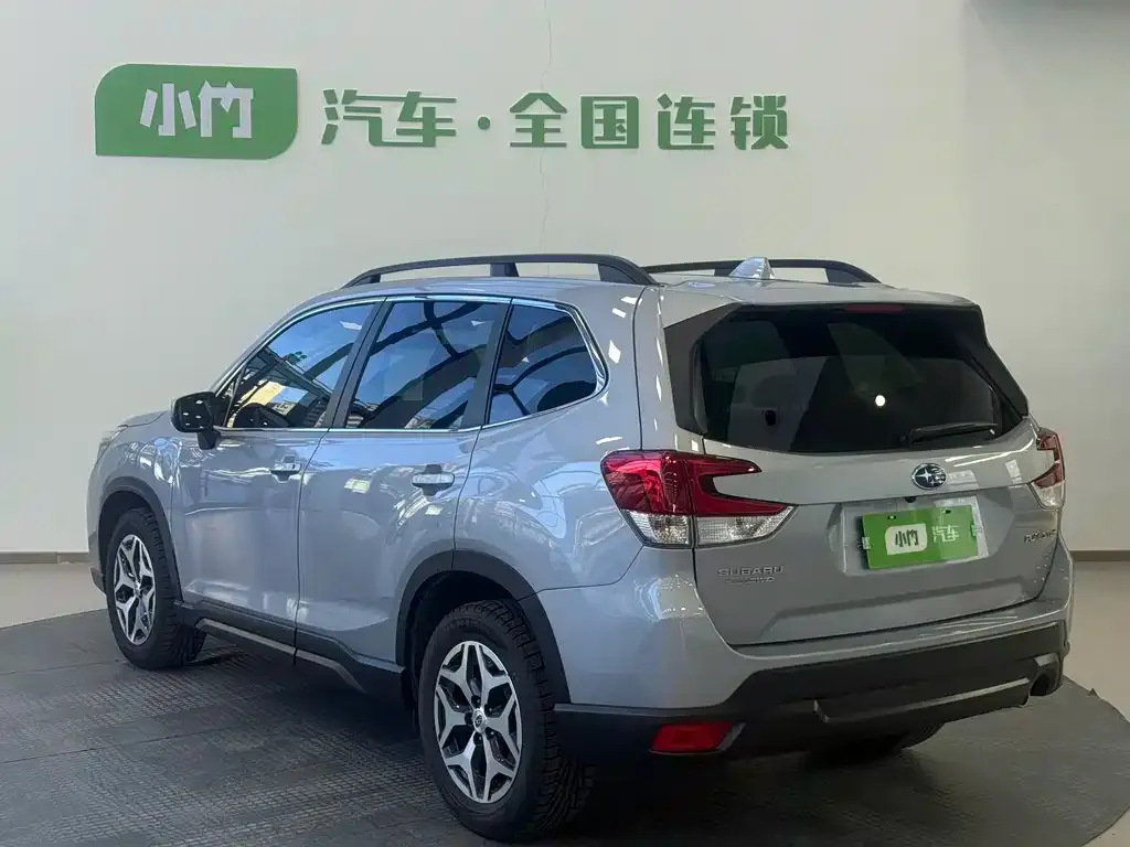 Subaru Forester — фото 10