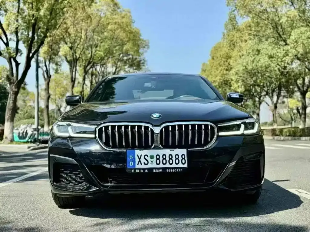 BMW 5 Series — фото 5