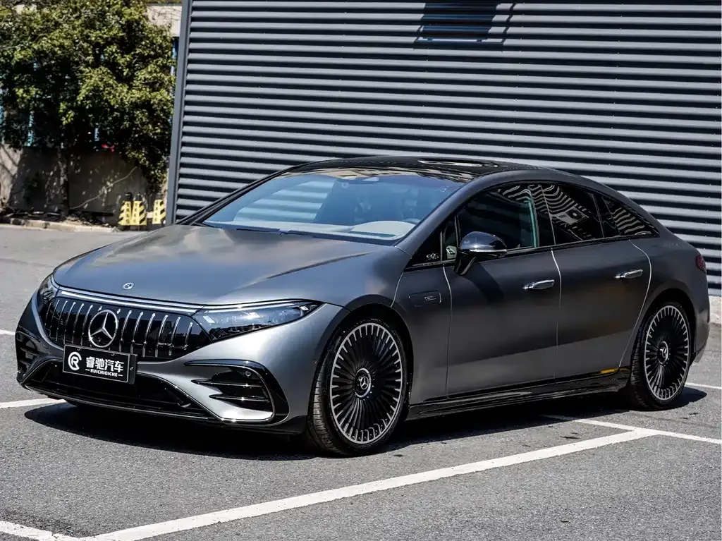 Mercedes-Benz EQS AMG — фото 1