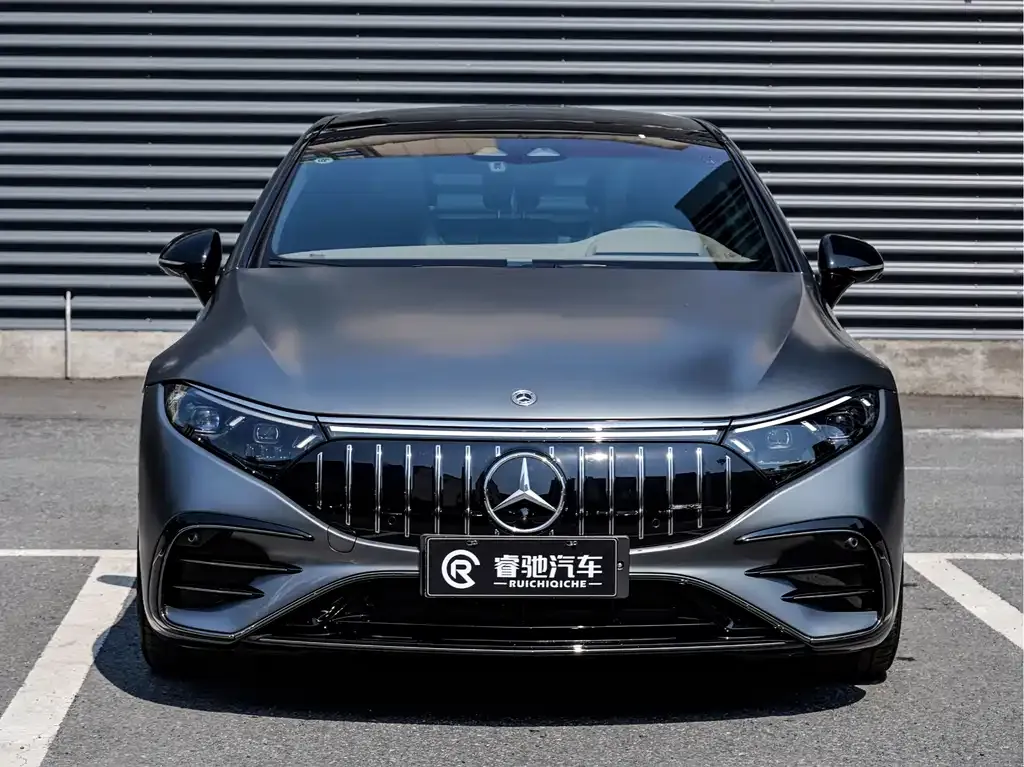 Mercedes-Benz EQS AMG — фото 3