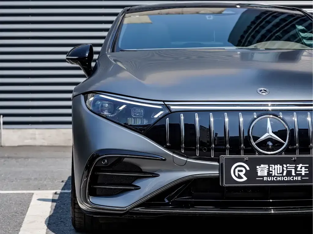 Mercedes-Benz EQS AMG — фото 6