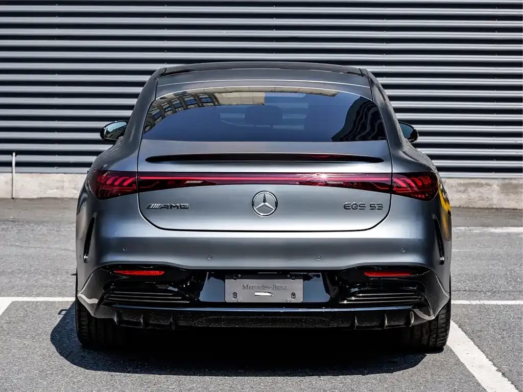 Mercedes-Benz EQS AMG — фото 5