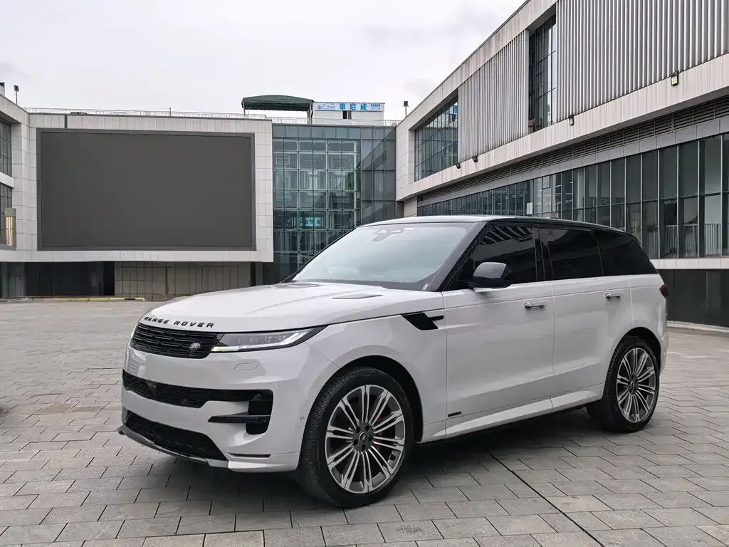 Land Rover Sport — фото 1