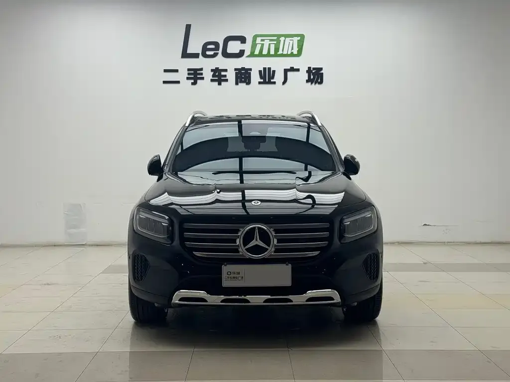 Mercedes-Benz GLB — фото 10