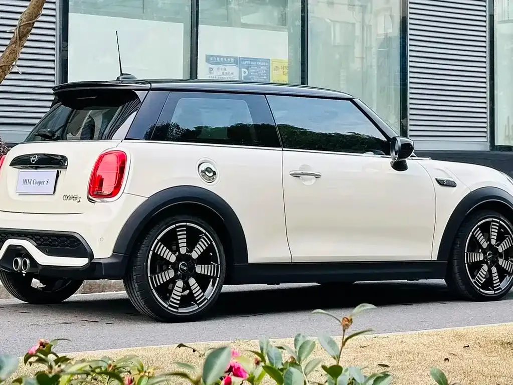 MINI Cooper (3-door) — фото 3