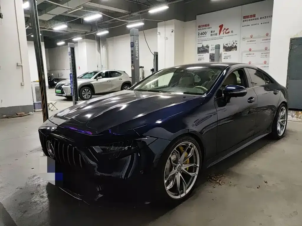 Mercedes-Benz CLS — фото 1