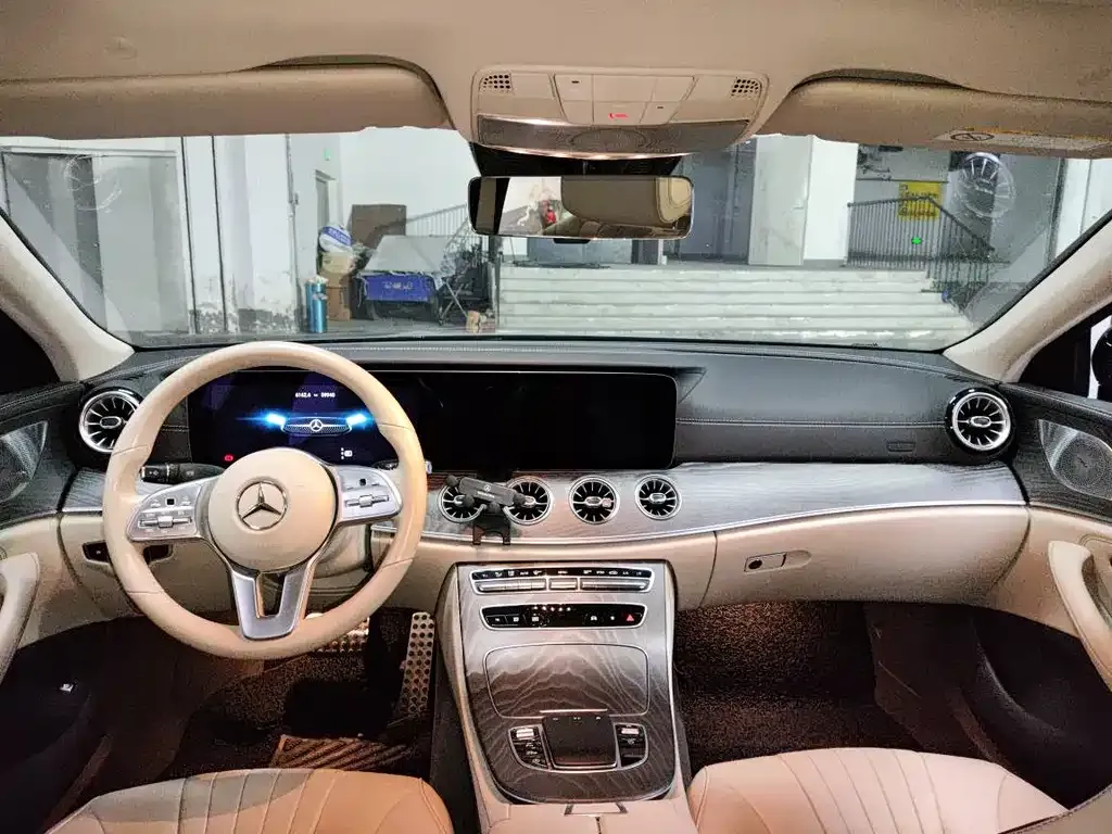 Mercedes-Benz CLS — фото 3
