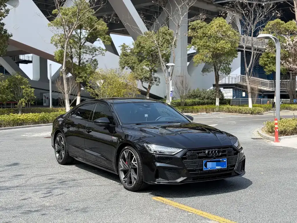 Audi A7L — фото 5