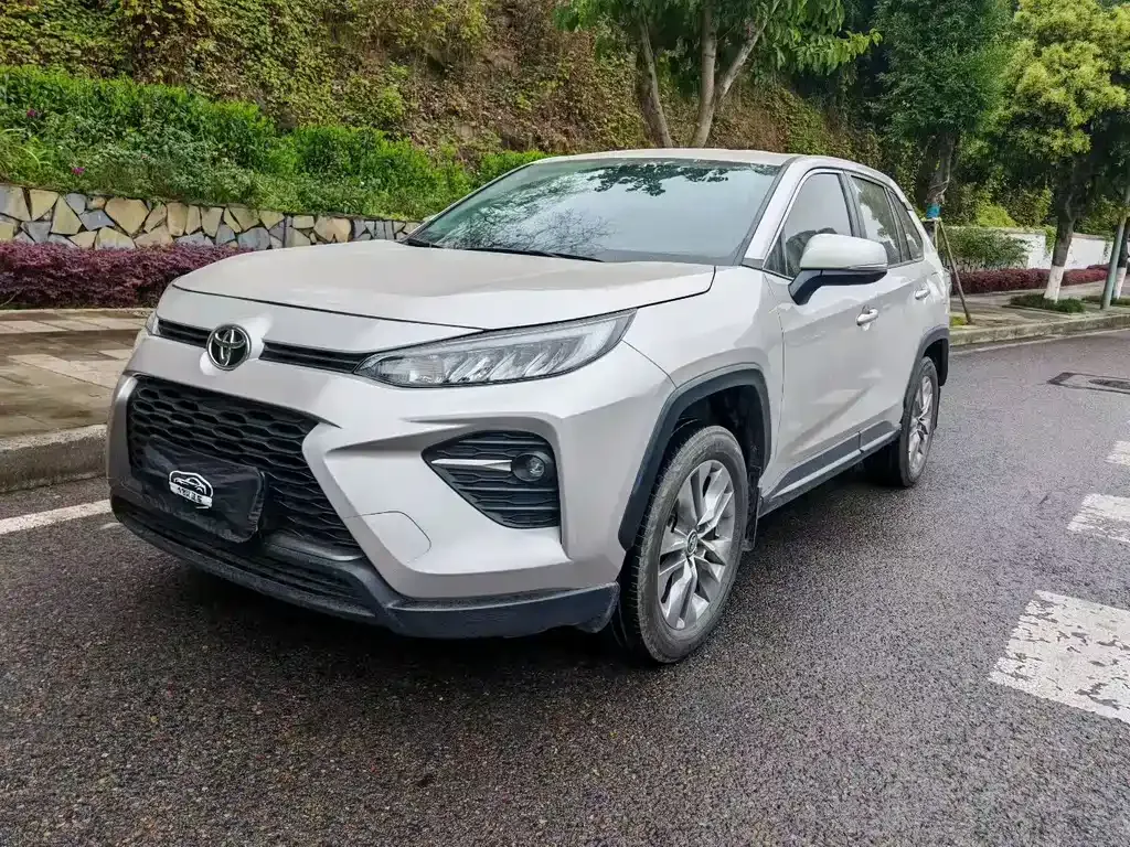 Toyota Wildlander — фото 1