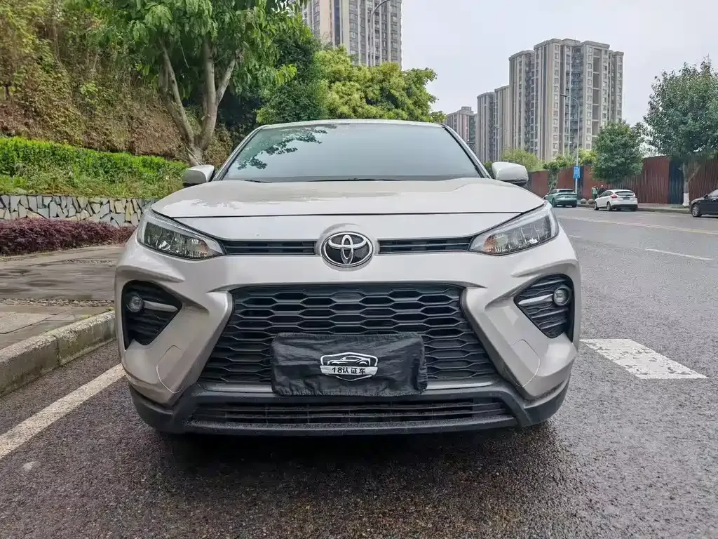 Toyota Wildlander — фото 6