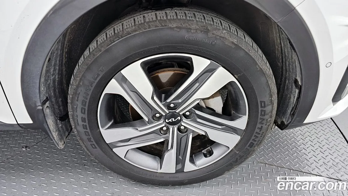 Kia Sorento — фото 8