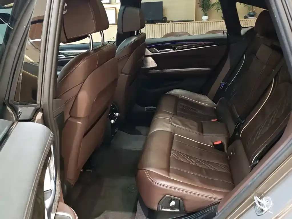 BMW 6 Series GT — фото 8
