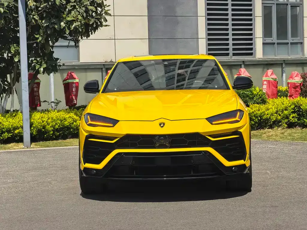 Lamborghini Urus — фото 4