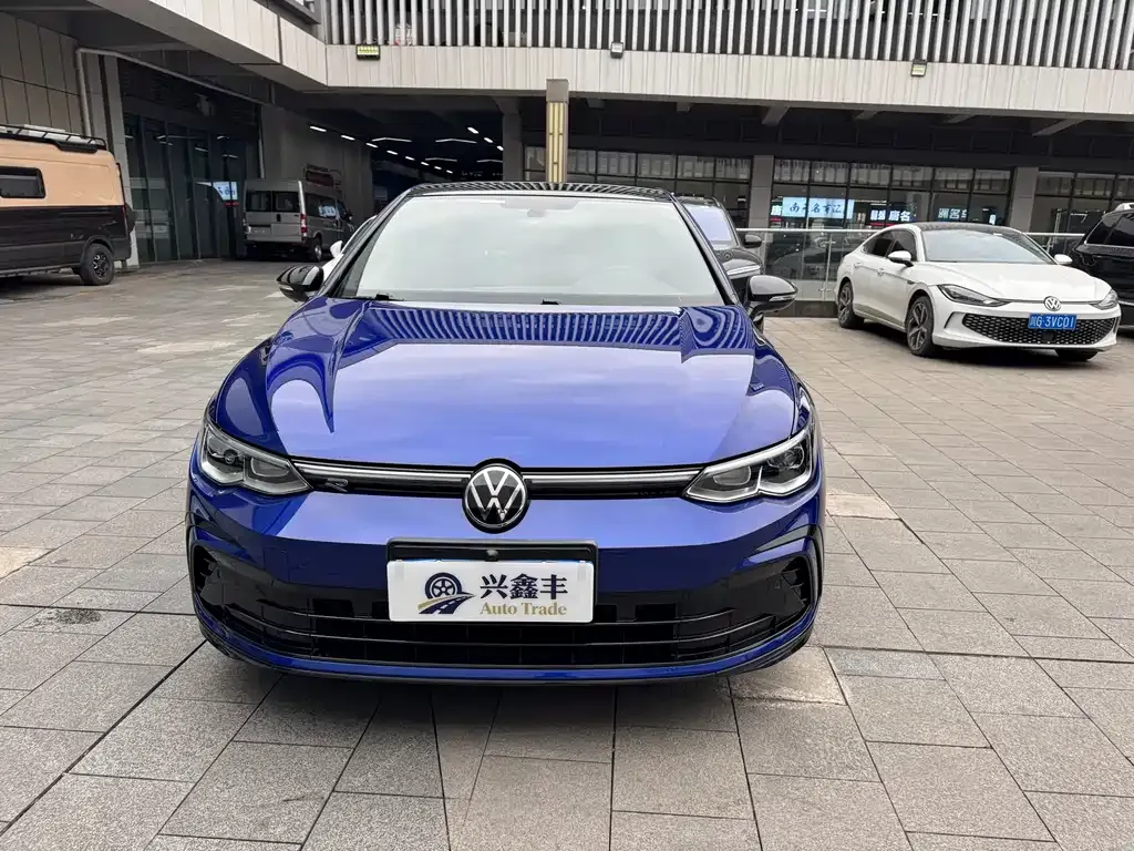 Volkswagen Golf — фото 5