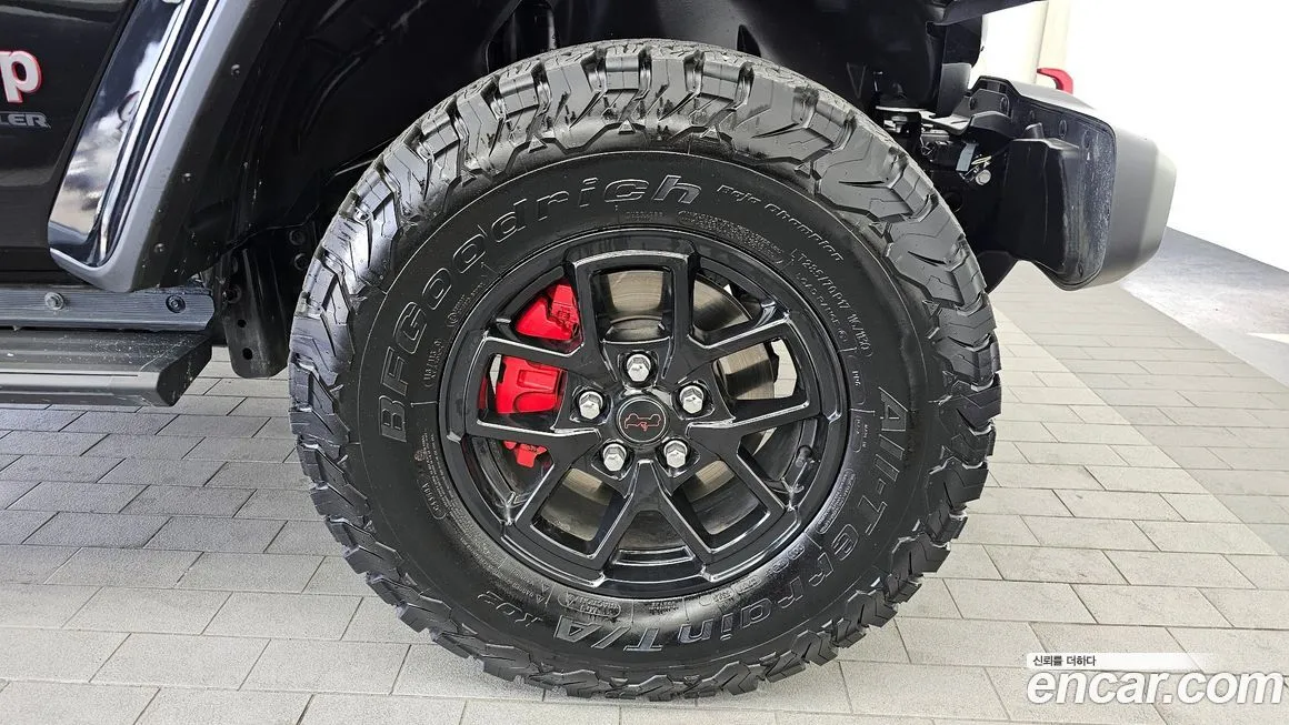 Jeep Wrangler — фото 6