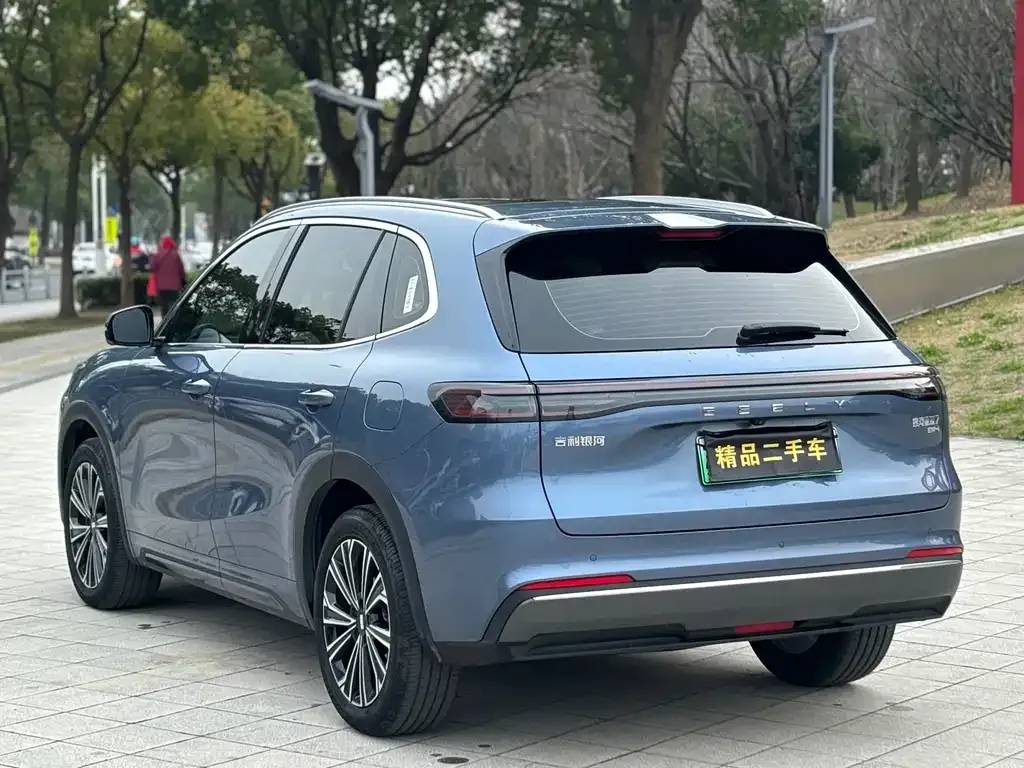 Geely 银河星舰7 — фото 9