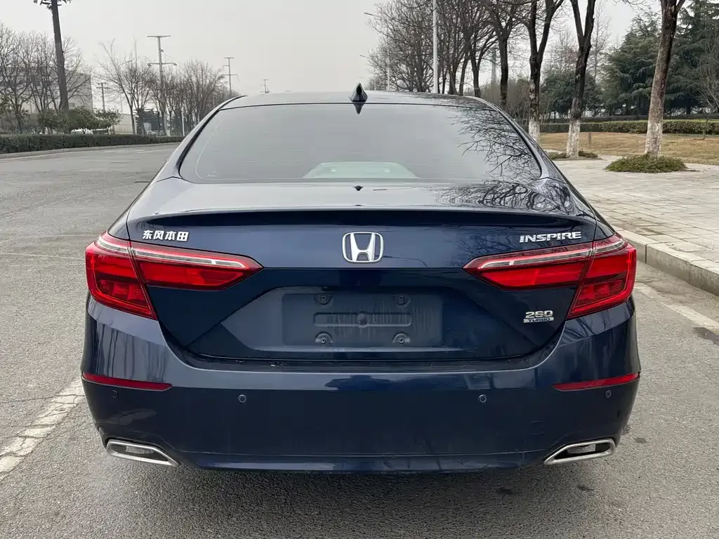 Honda Inspire — фото 6