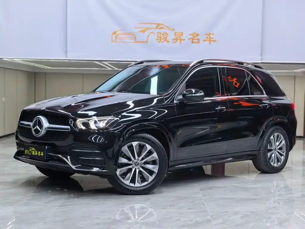 Mercedes-Benz GLE — фото 1