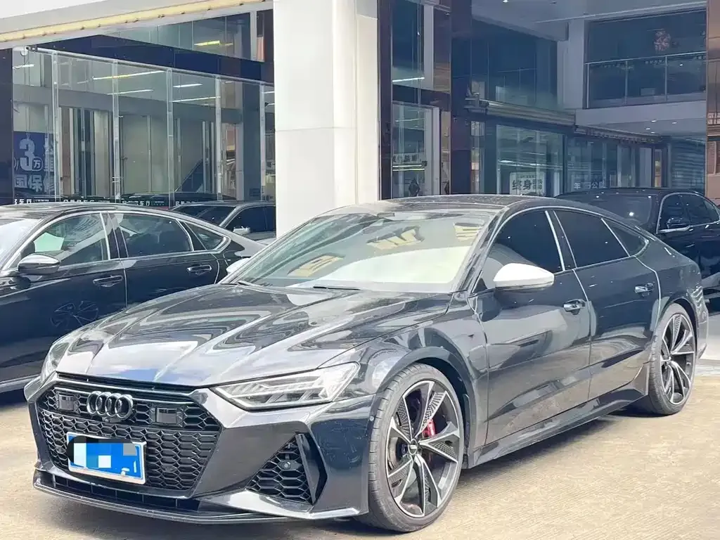 Audi A7 — фото 1