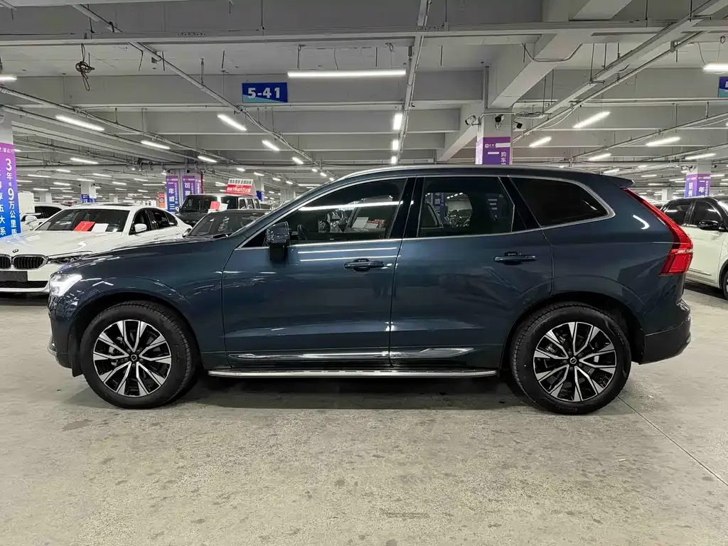 Volvo XC60 — фото 6