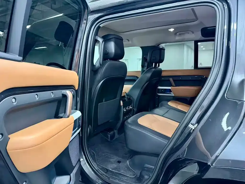 Land Rover Defender — фото 2