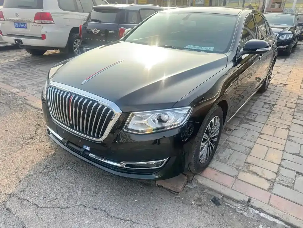 Hongqi H7 — фото 1