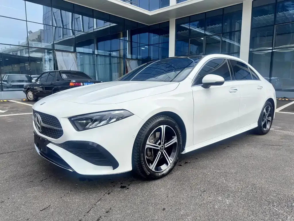 Mercedes-Benz A-Class — фото 1
