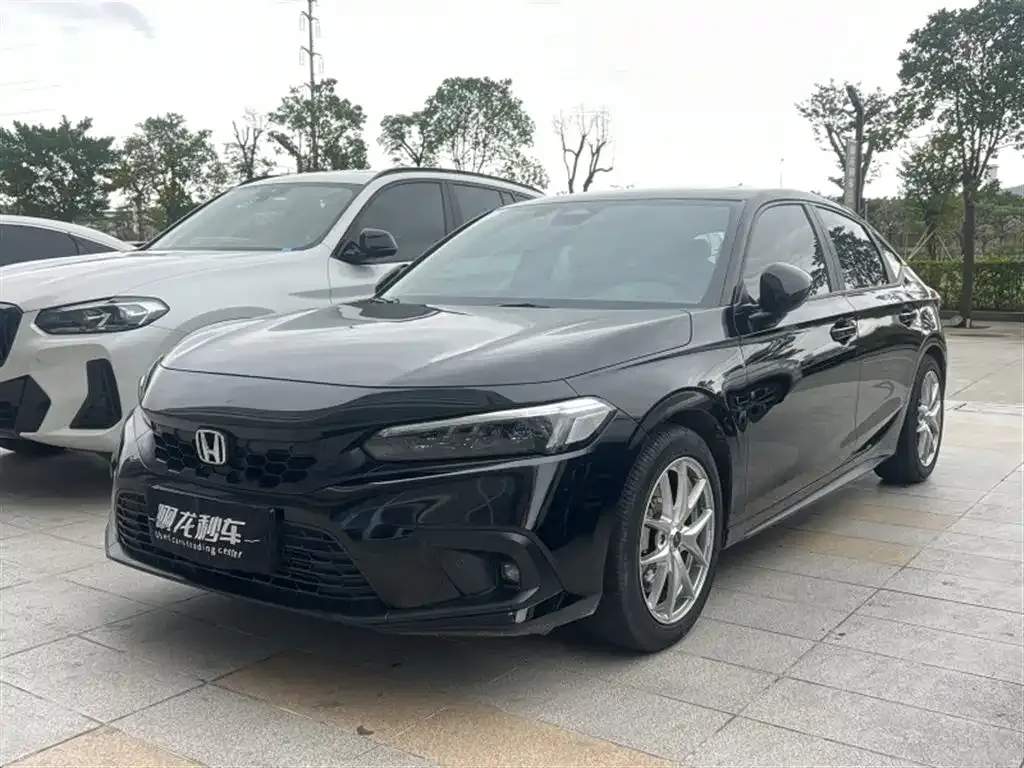 Honda Civic — фото 1