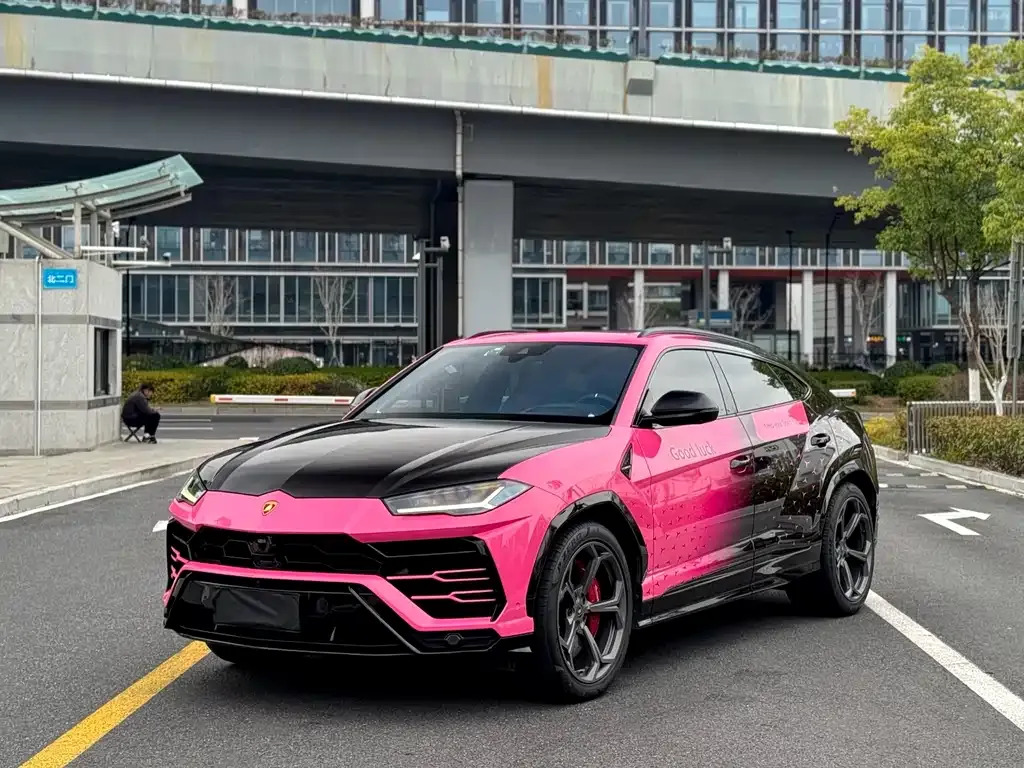 Lamborghini Urus — фото 6