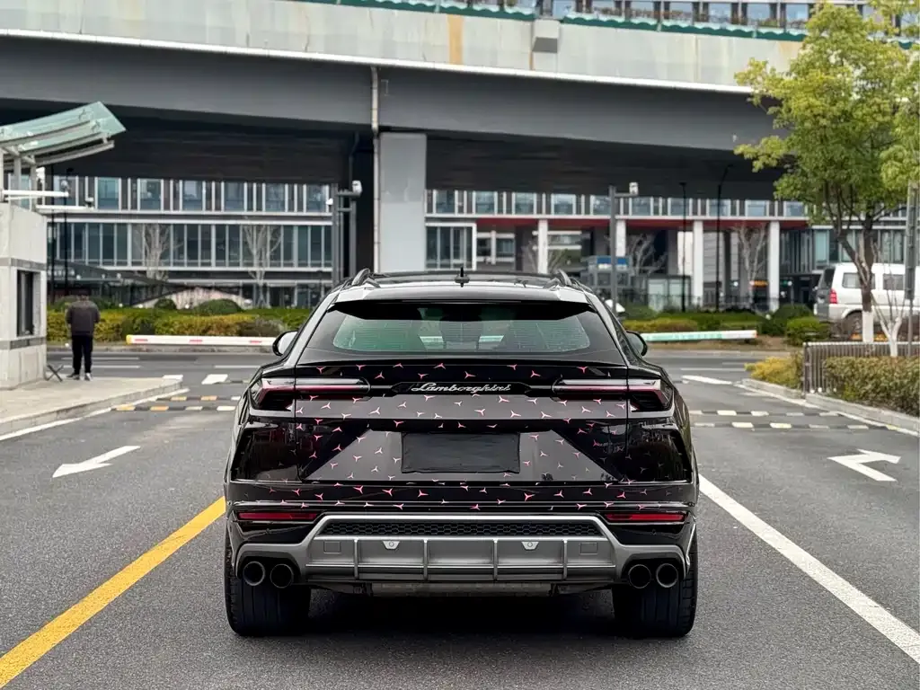 Lamborghini Urus — фото 2