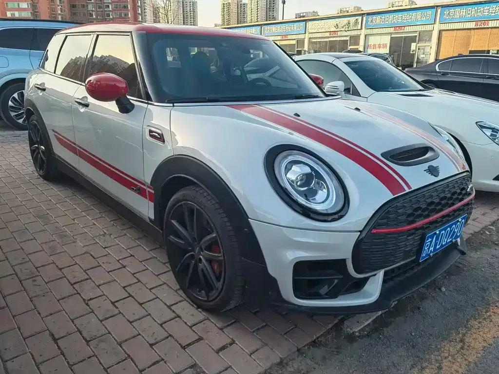 MINI Clubman JCW — фото 10