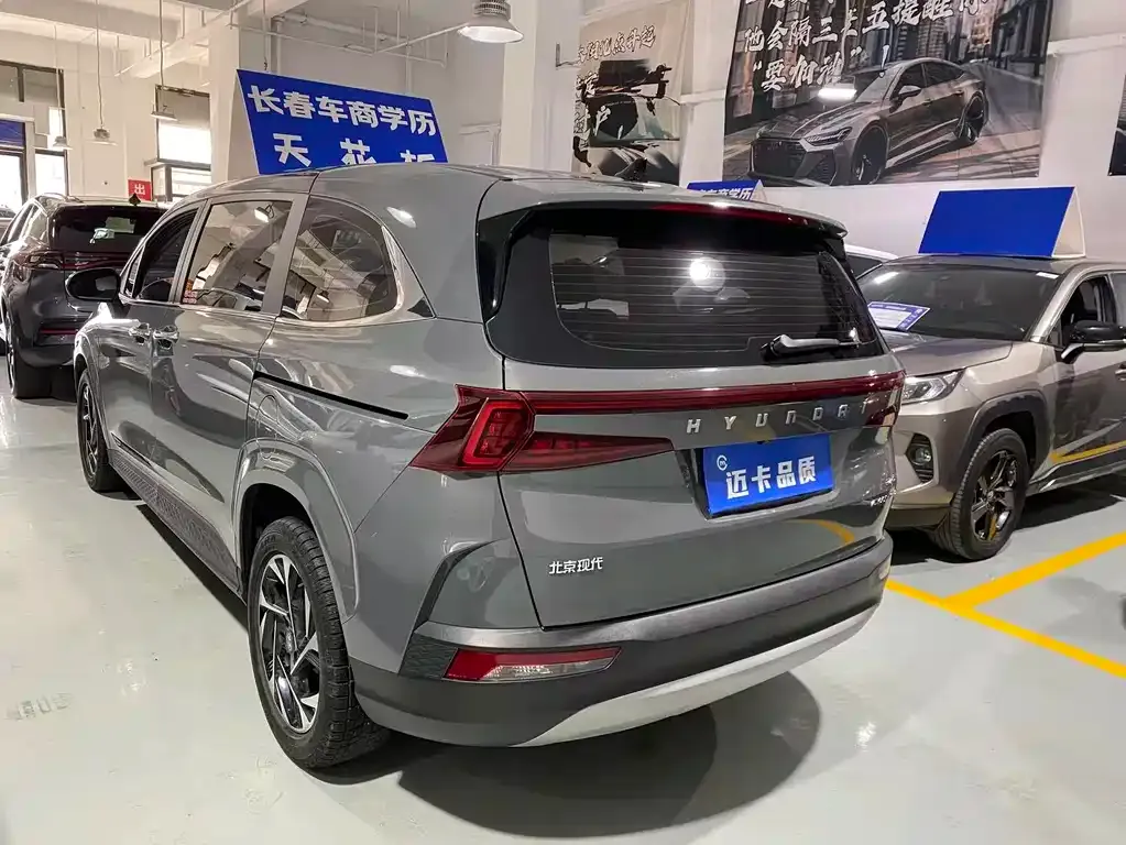 Hyundai Custo — фото 7