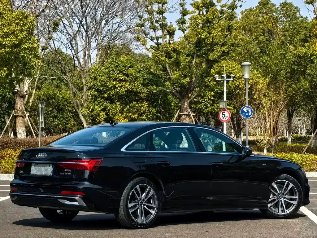 Audi A6L — фото 4