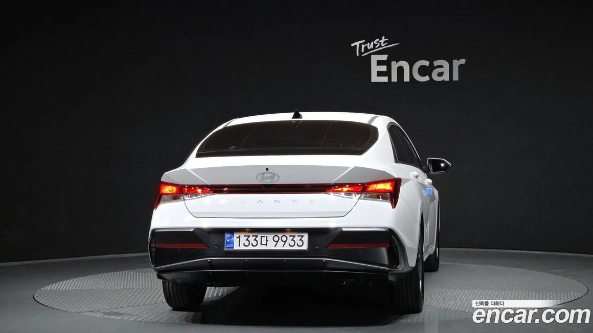 Hyundai AVANTE — фото 3