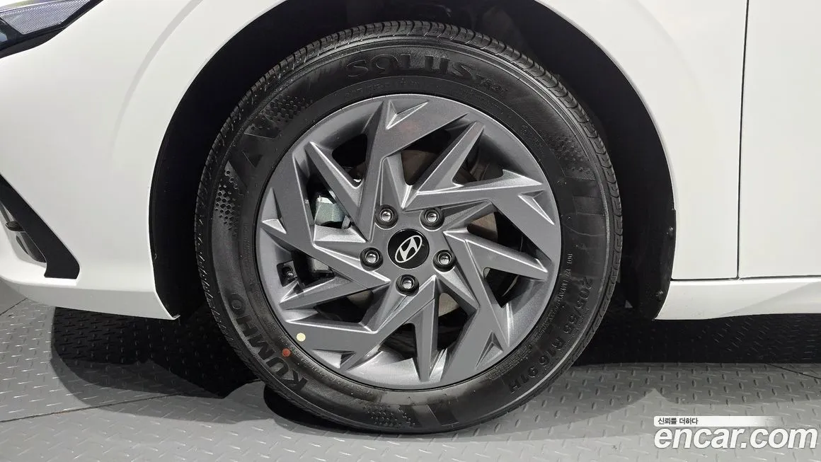 Hyundai AVANTE — фото 10
