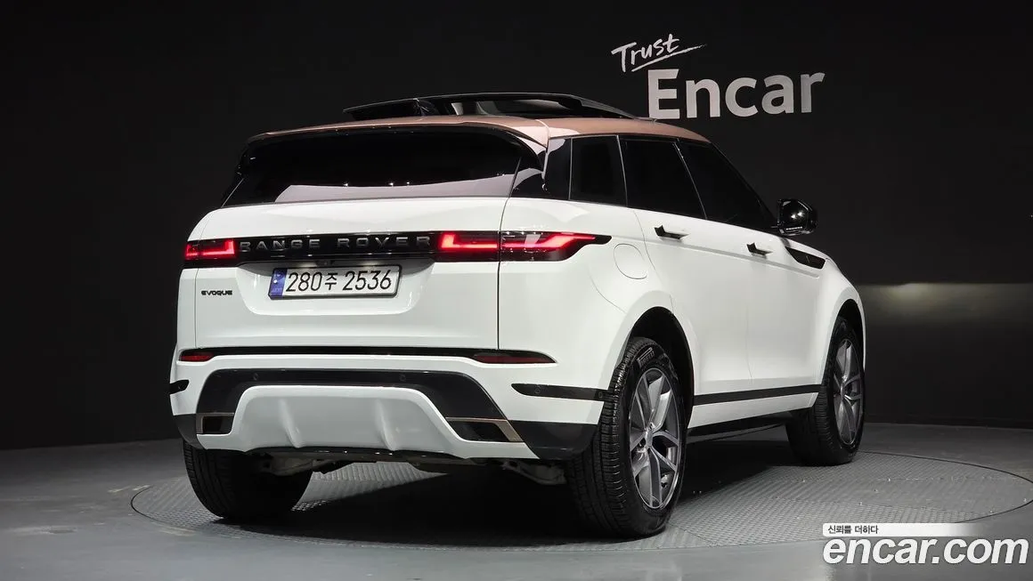 Land Rover Range Rover Evoque — фото 6