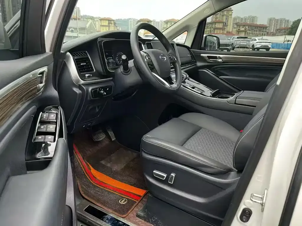 GAC Motor Trumpchi M8 — фото 4