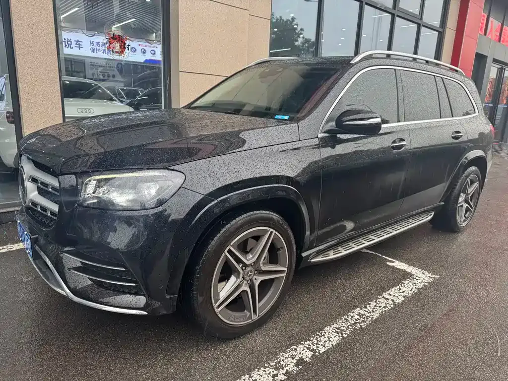 Mercedes-Benz GLS — фото 1