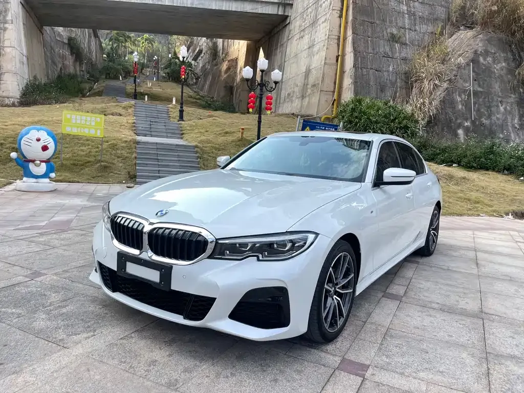 BMW 3 Series — фото 1