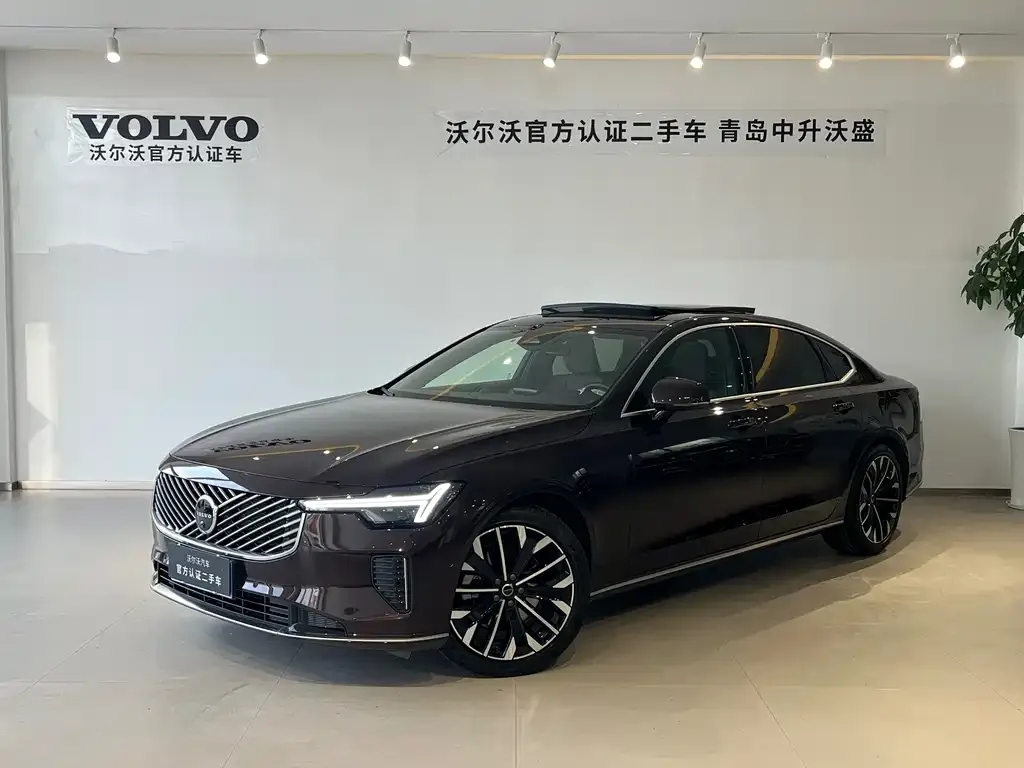 Volvo S90 — фото 1