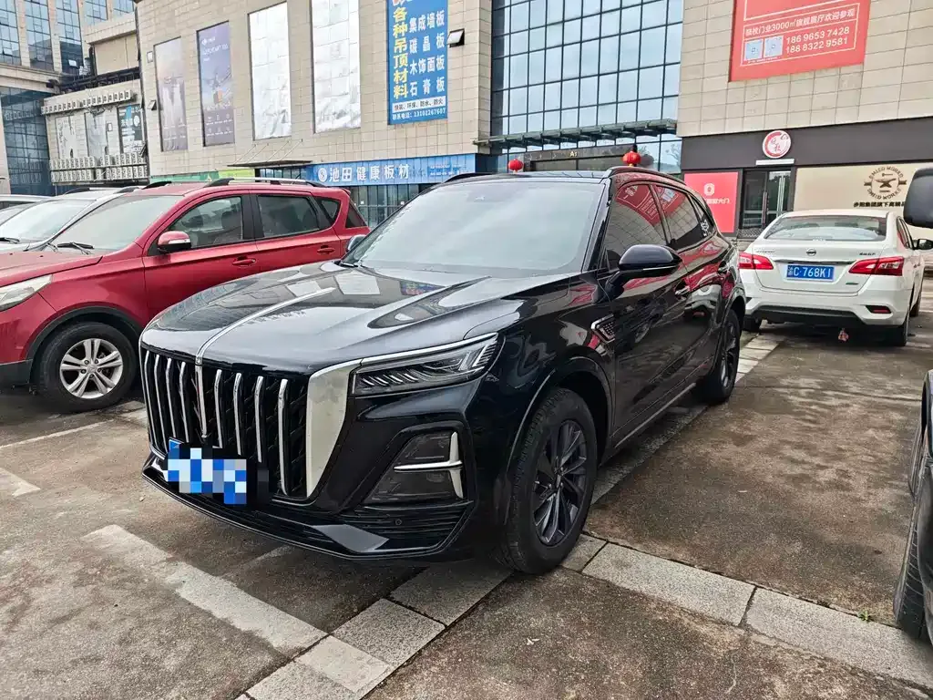 Hongqi HS5 — фото 1