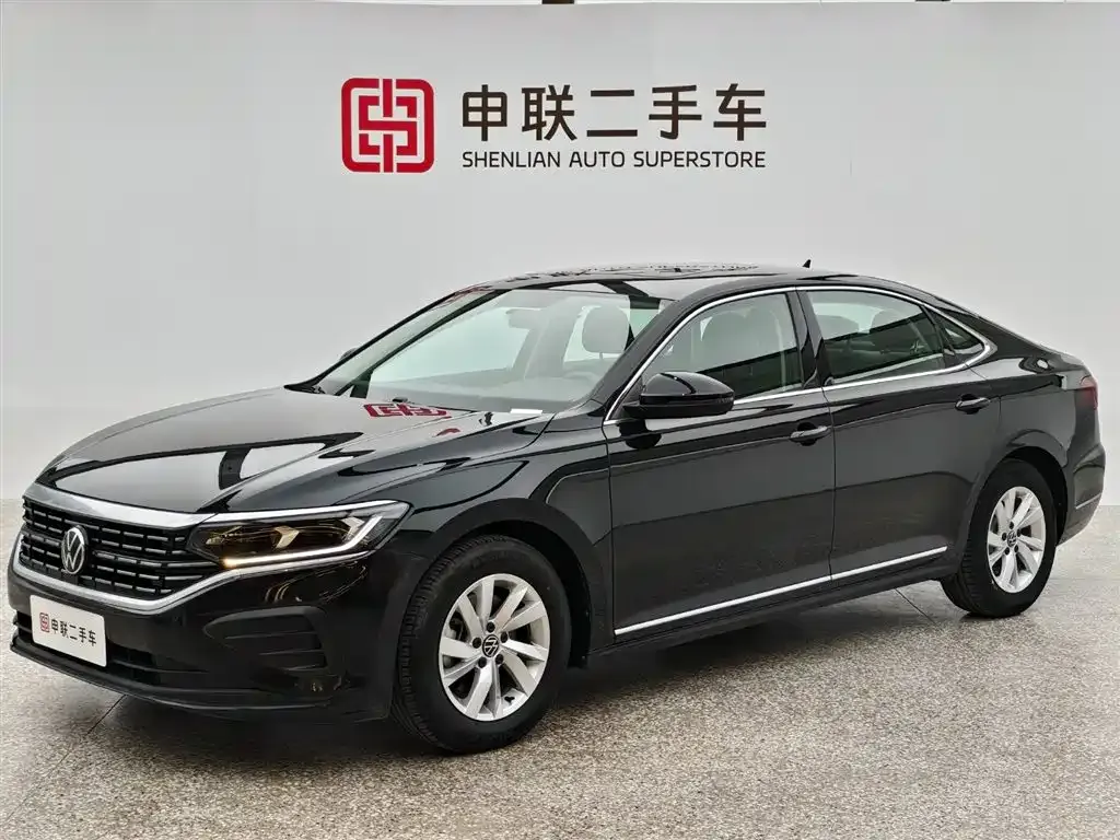 Volkswagen Passat — фото 1